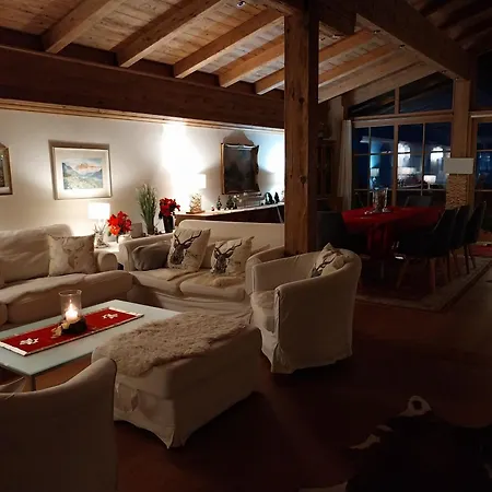 Luxuschalet Happy Tyrol * אלמאו