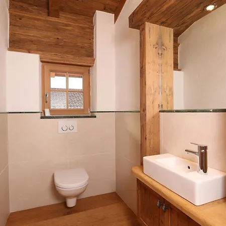 Luxuschalet Happy Tyrol Chalet *